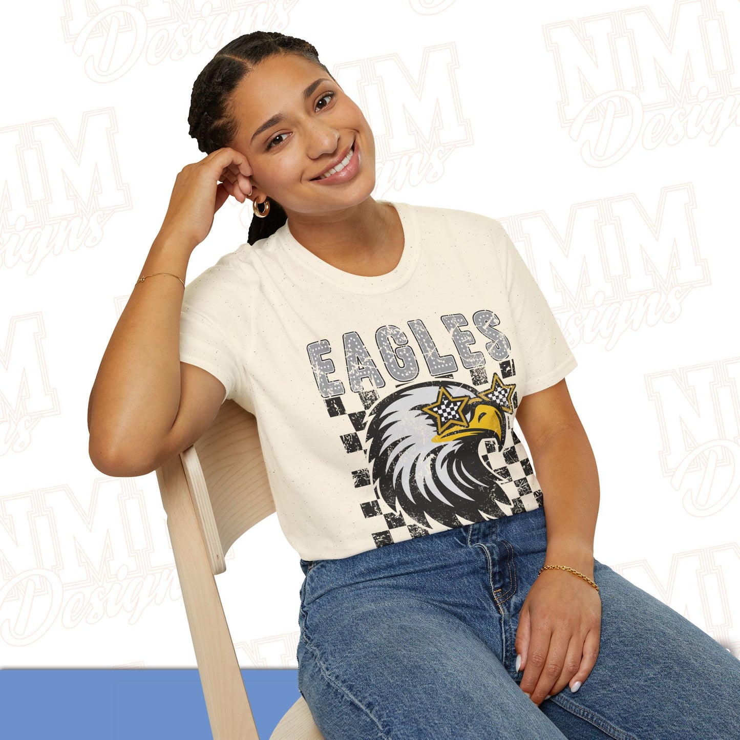 Eagle Graphic T-Shirt, Vintage Style Eagle Tee, Unisex Softstyle Shirt, Perfect for Game Day, Eagle Lover Gift, Casual Wear